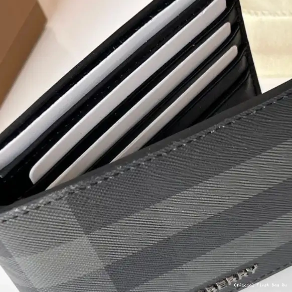 Official First Bag Ru BURBERRY WALLET 0511